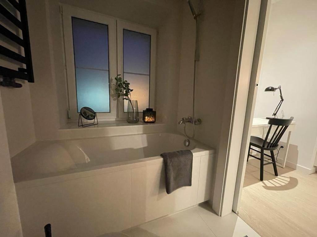 Studio Lea 7 Dzielnica Krowodrza. Bliskim Sasiedztwo Parku Krakowskiego. Krakau