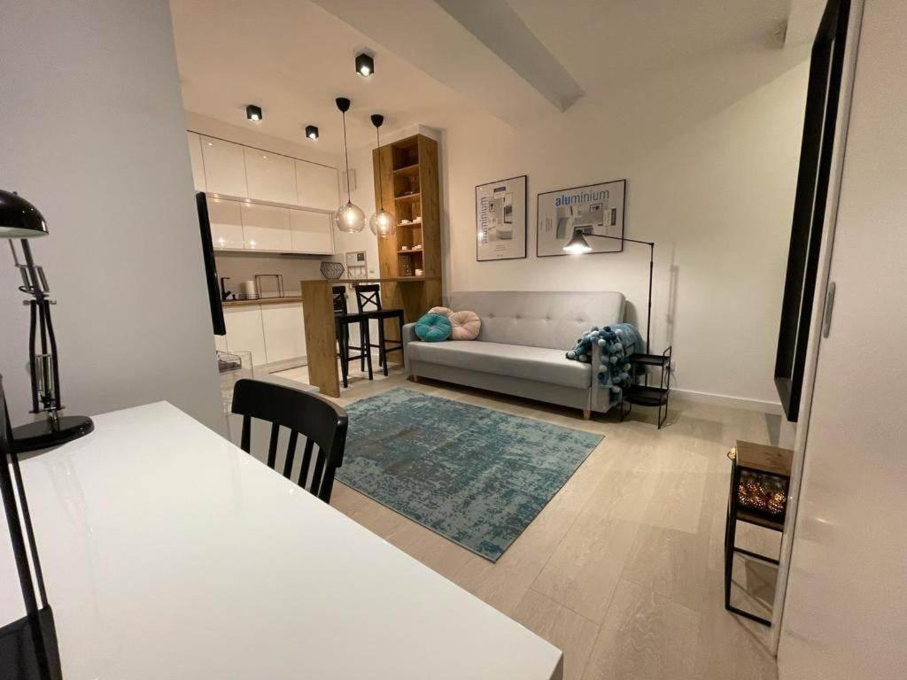 Apartament Studio Lea 7 Dzielnica Krowodrza. Bliskim Sasiedztwo Parku Krakowskiego. *